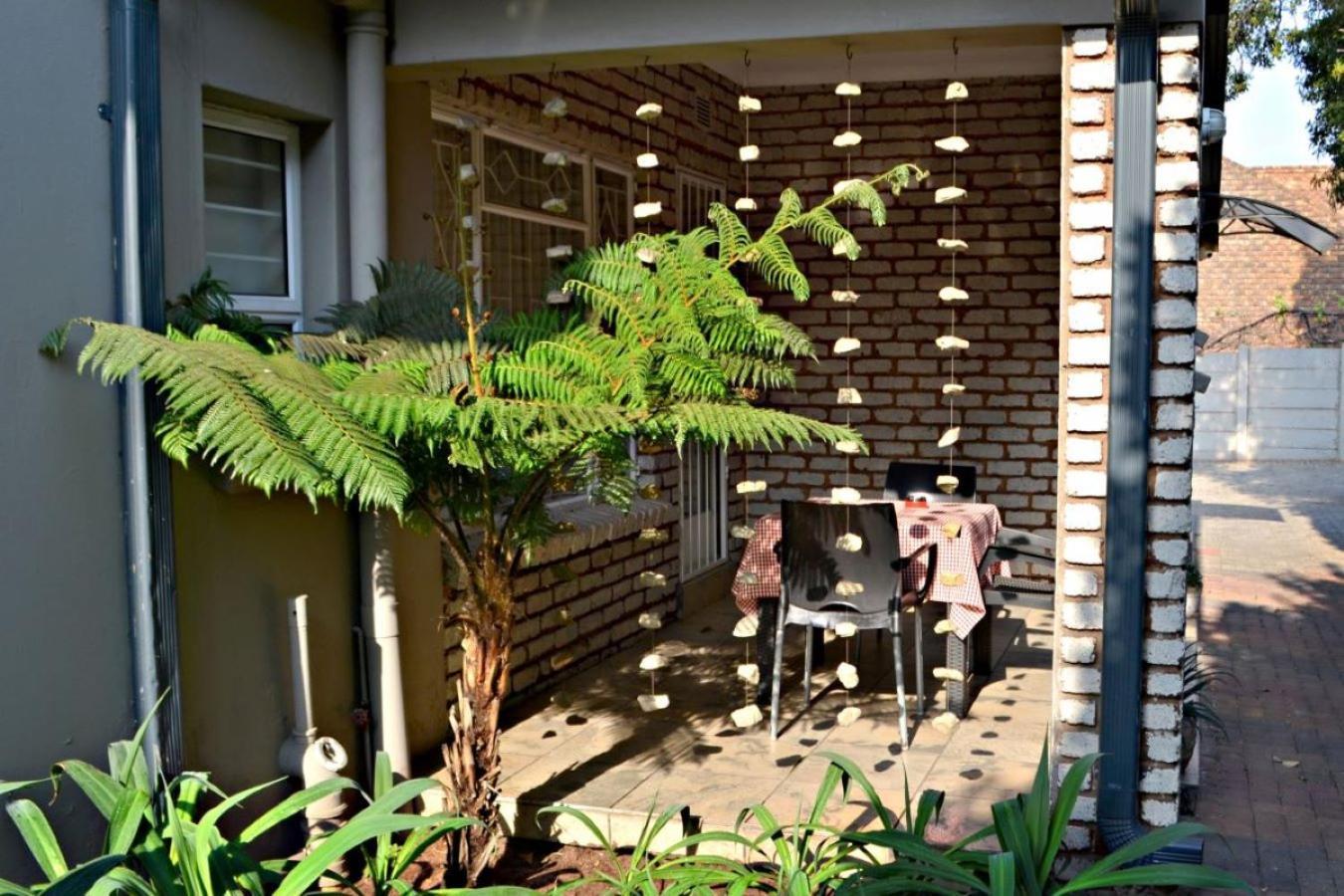 Bokmakierie Gastehuis Emalahleni Pty Ltd Buitenkant foto