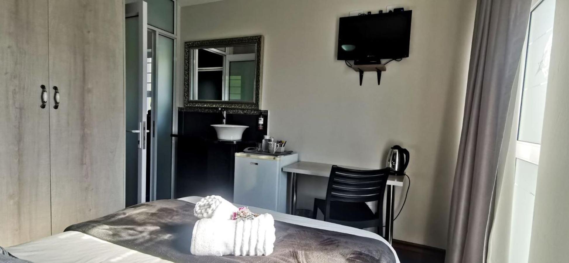 Bokmakierie Gastehuis Emalahleni Pty Ltd Buitenkant foto