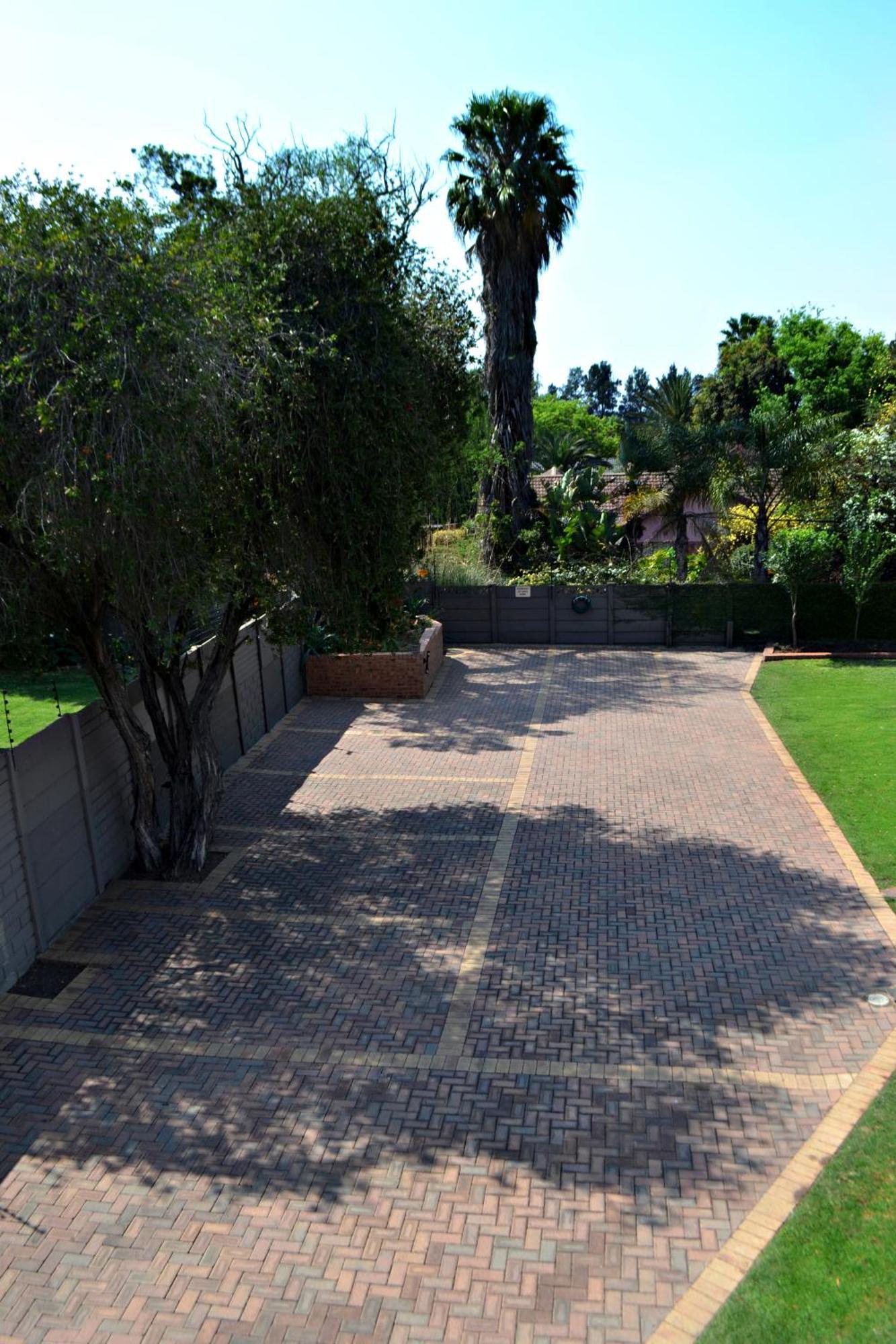 Bokmakierie Gastehuis Emalahleni Pty Ltd Buitenkant foto